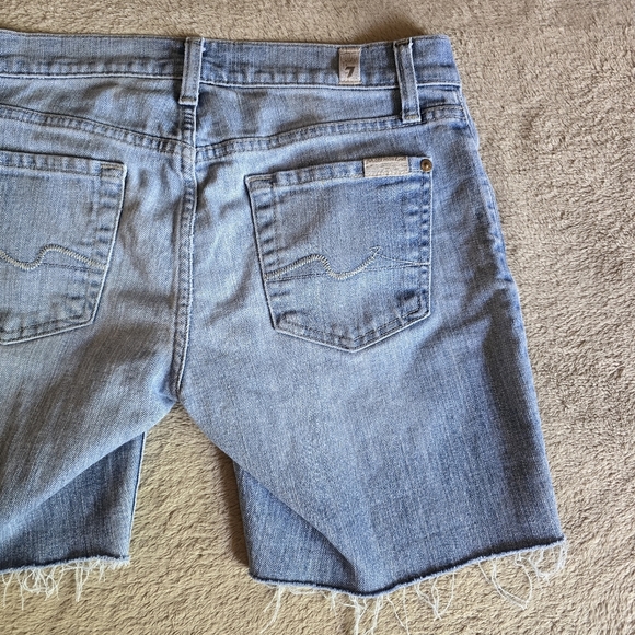 7 For All Mankind low rise cutoff denim shorts size 26 - Picture 7 of 11